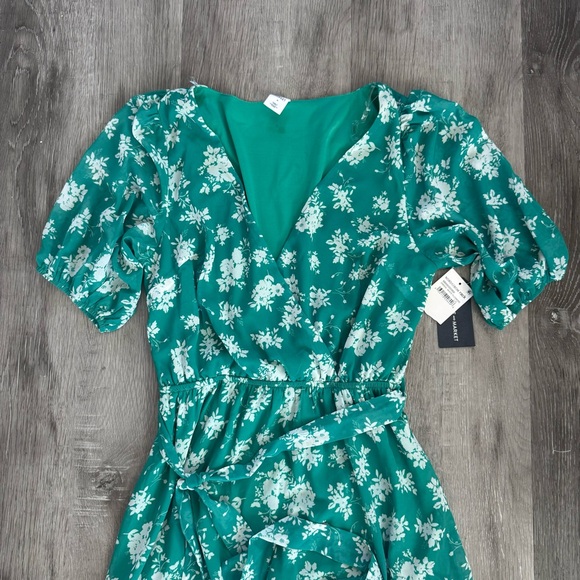 Melrose & Market NWT Green White Floral Print Faux Wrap Mini Dress - Picture 5 of 7